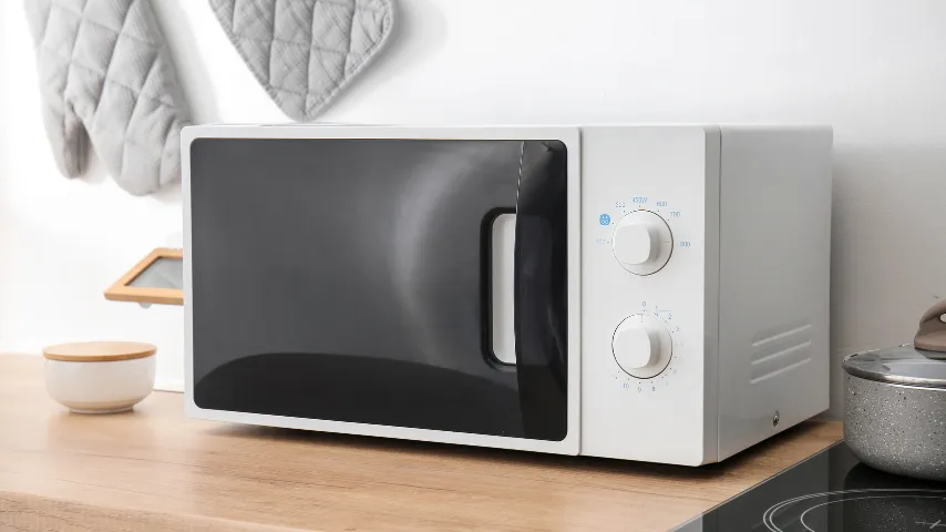 Microwave SOS: Rescue Your Oven from the Brink of Destruction with These Repair Secrets! Microwave SOS: Rescue Your Oven from the Brink of Destruction with These Repair Secrets!